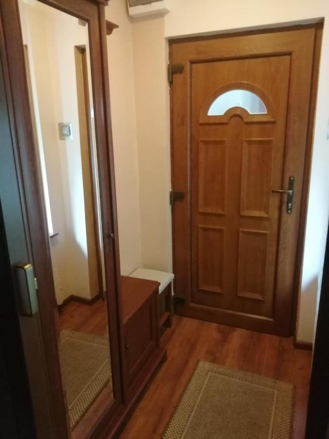 Matyas Apartman Тата Екстер'єр фото