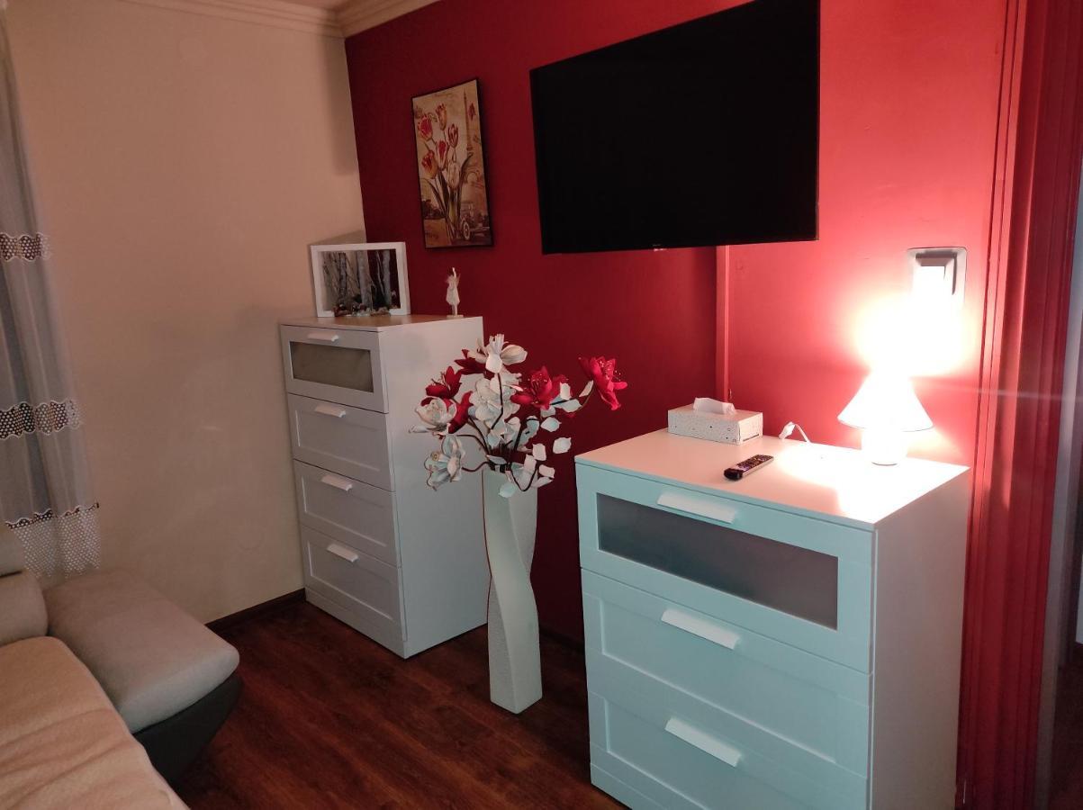 Matyas Apartman Тата Екстер'єр фото