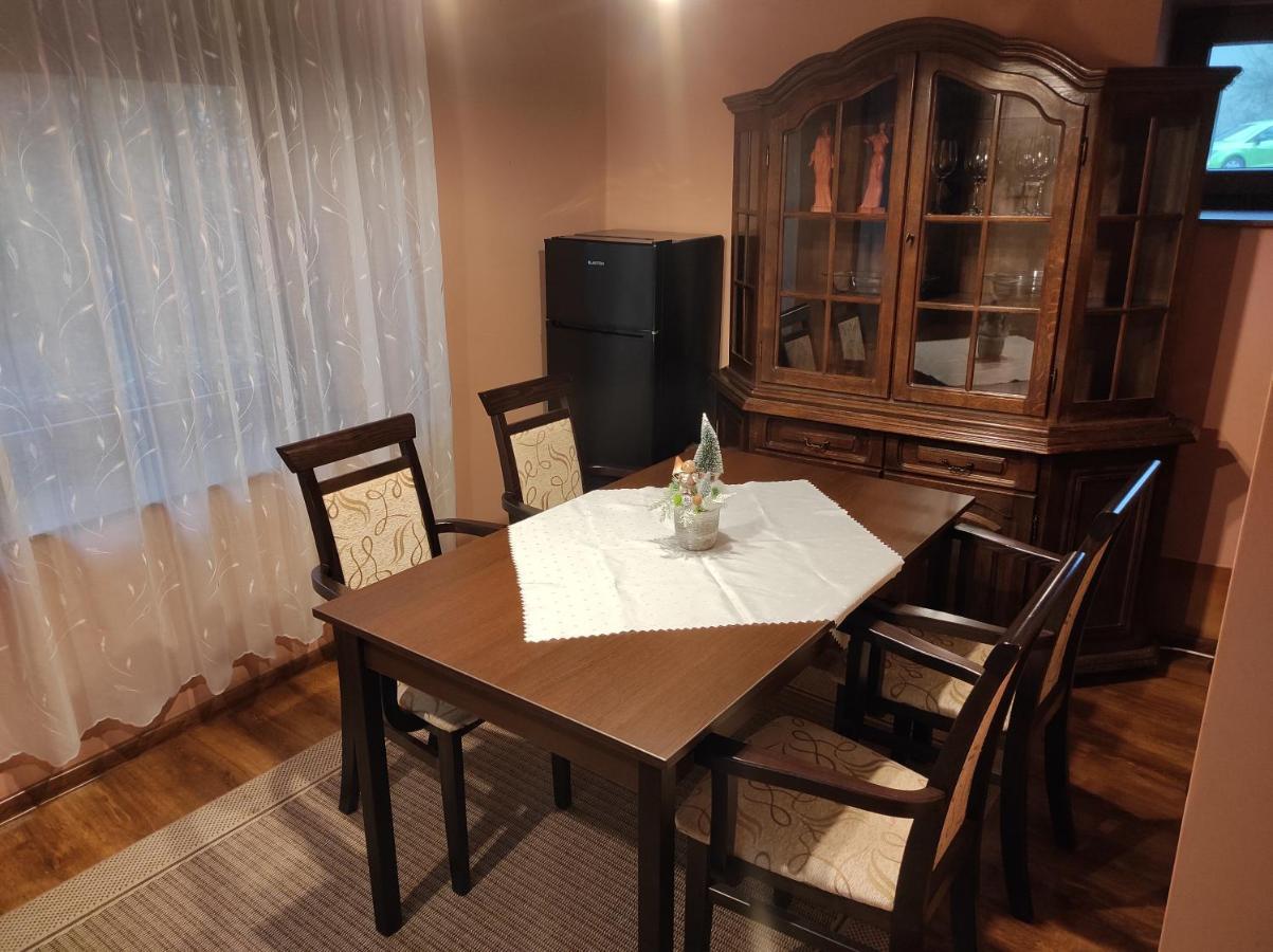 Matyas Apartman Тата Екстер'єр фото