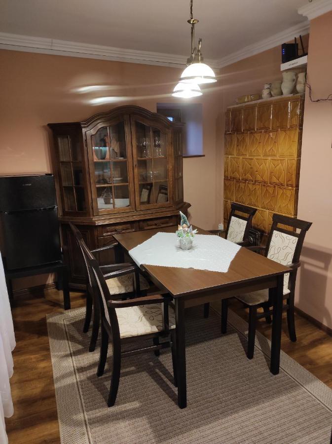 Matyas Apartman Тата Екстер'єр фото