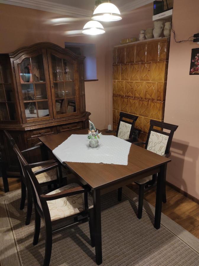 Matyas Apartman Тата Екстер'єр фото